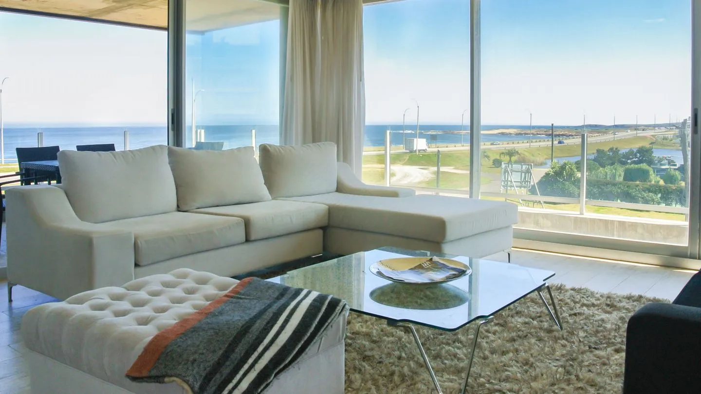 Venta apartamento 3 dormitorios- Playa Mansa — foto 3