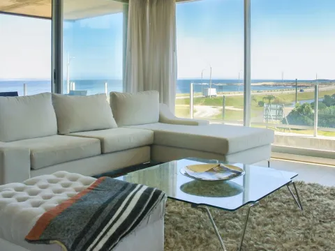 Venta apartamento 3 dormitorios- Playa Mansa — foto 3