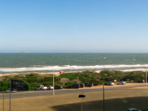 Venta apartamento 3 dormitorios- Playa Brava — foto 3