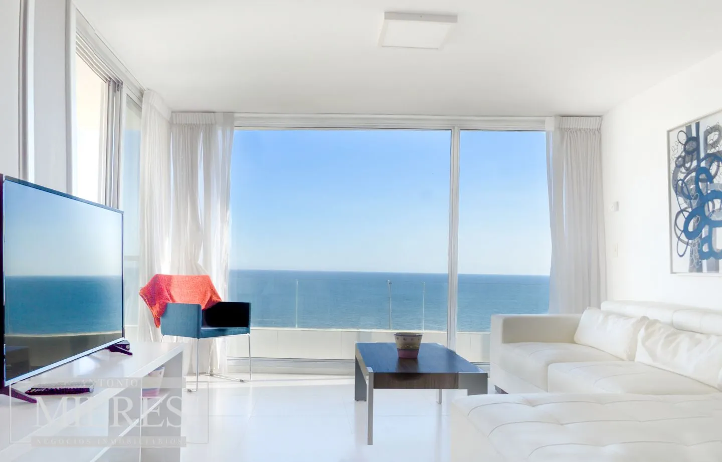 Apartamento en venta primera linea- Playa Mansa — foto 2