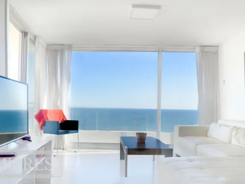 Apartamento en venta primera linea- Playa Mansa — foto 2