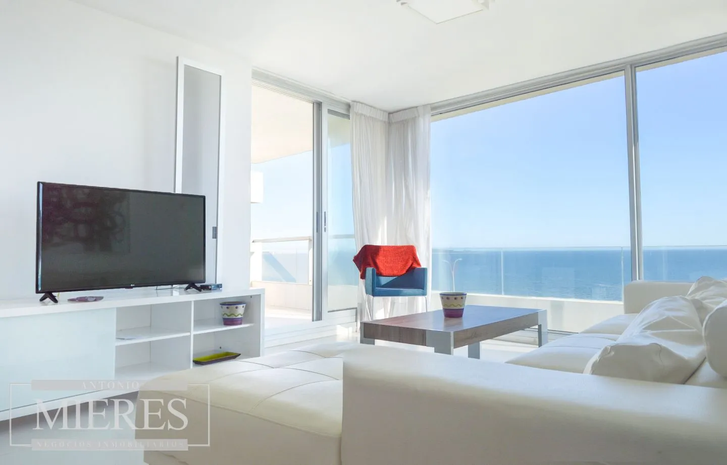 Apartamento en venta primera linea- Playa Mansa — foto 3