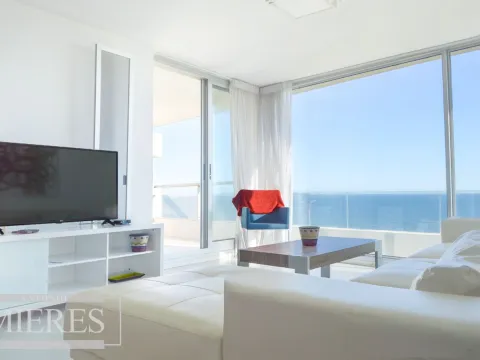 Apartamento en venta primera linea- Playa Mansa — foto 3