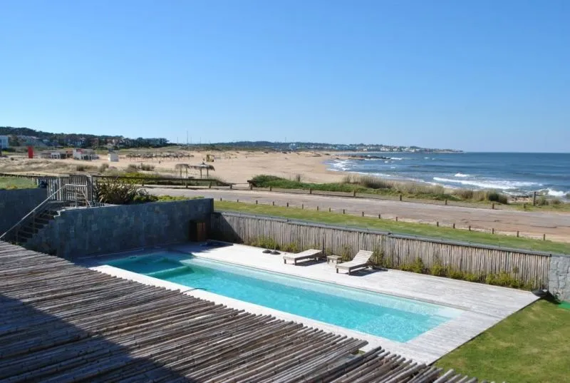 ALQUILER TEMP APTO 3 DORM C/PISCINA FRENTE A PLAYA MONTOYA — foto 1