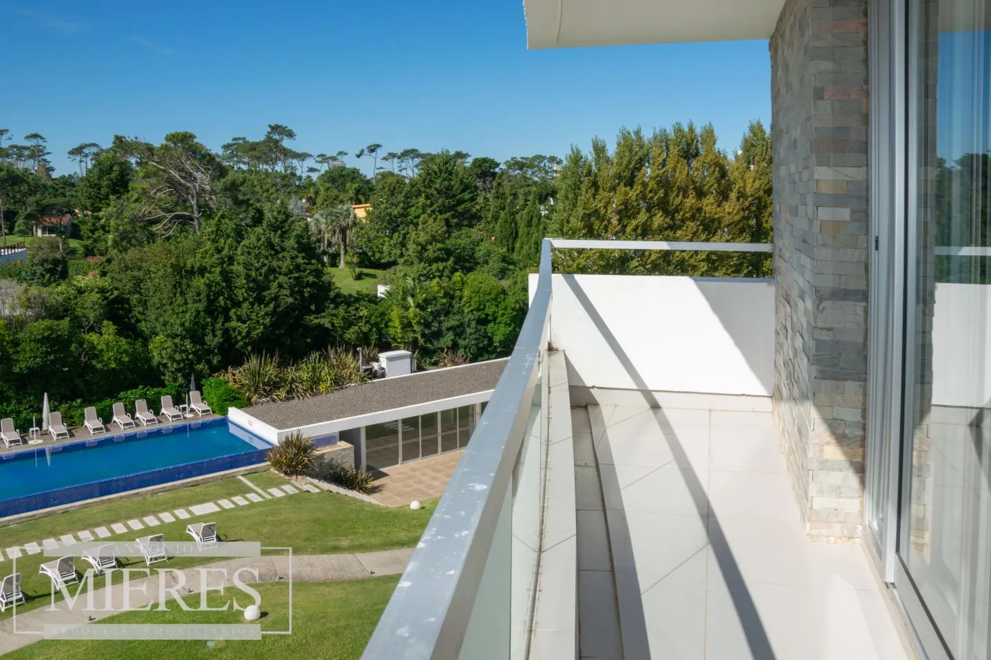 Apartamento en venta primera linea- Playa Mansa — foto 10