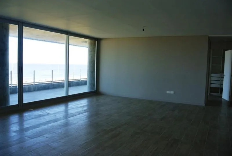 Venta apartamento 3 dormitorios - Playa Mansa — foto 3