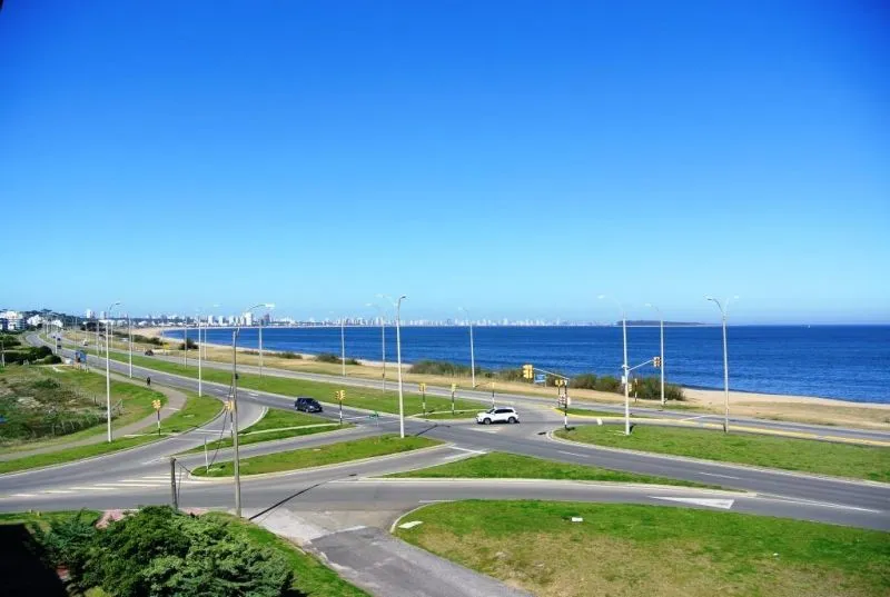Venta apartamento 3 dormitorios - Playa Mansa — foto 6