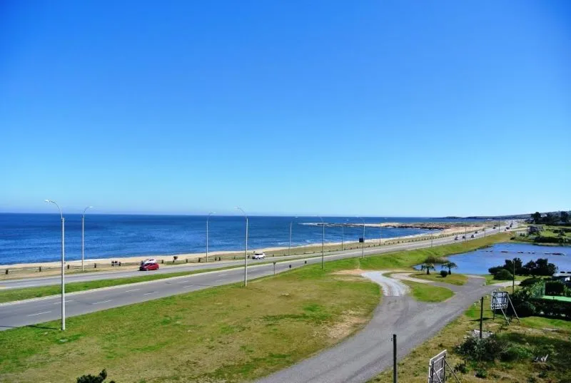 Venta apartamento 3 dormitorios - Playa Mansa — foto 7
