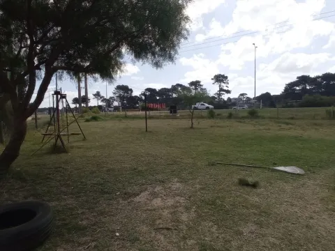 Terreno con mejoras y cartel rutero - Chihuahua — foto 2