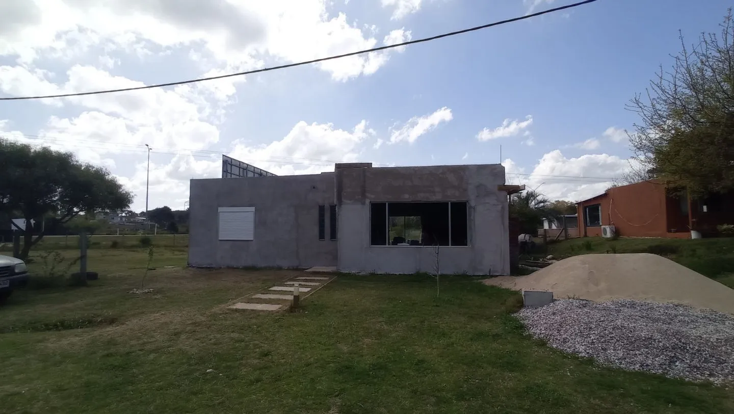 Terreno con mejoras y cartel rutero - Chihuahua — foto 6