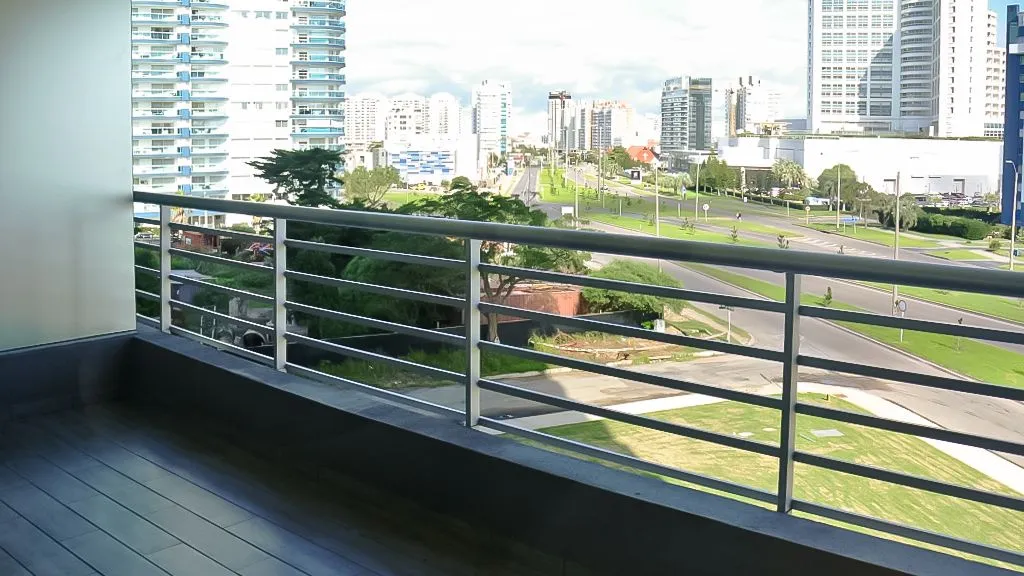 Alquiler temporada apartamento 2 dormitorios- Mansa — foto 1