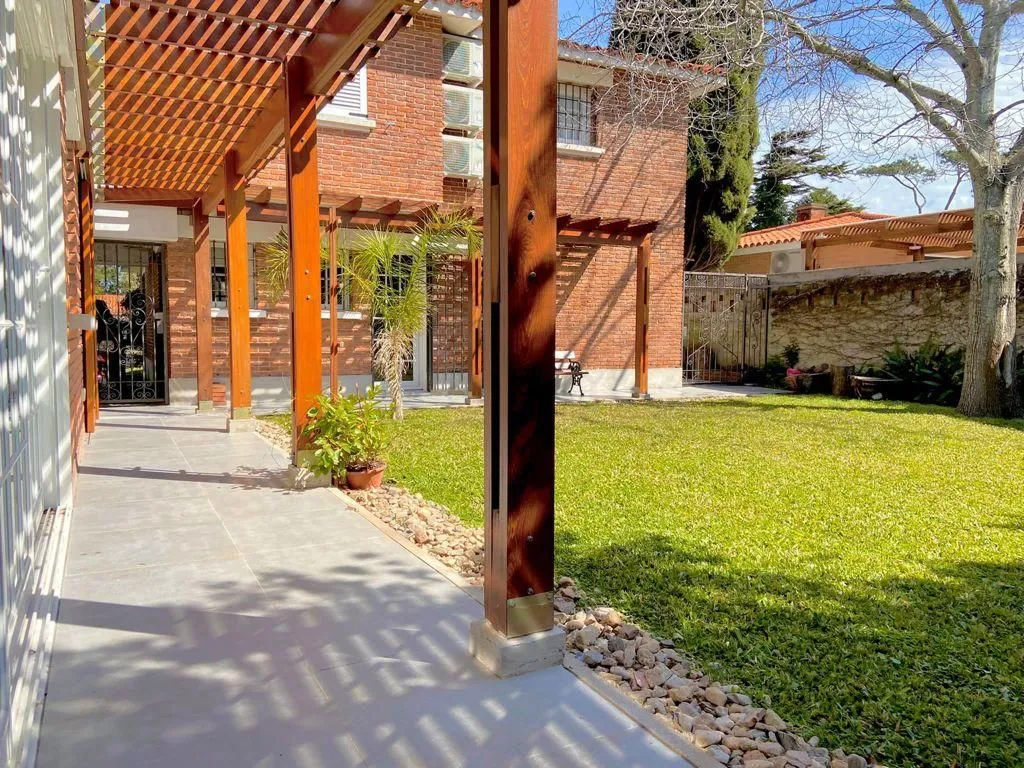 Alquiler de temporada casa 5 dormitorios- Playa Mansa — foto 11