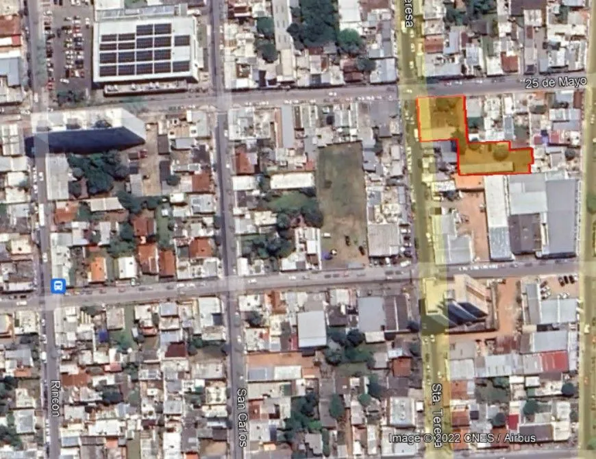 Lote para desarrollo de edificio en el centro ref 6680 — foto 1