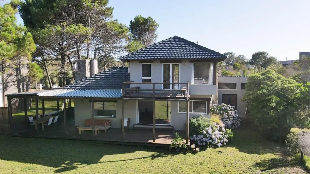Venta casa 4dorm en Arenas de Jose Ignacio — foto 1