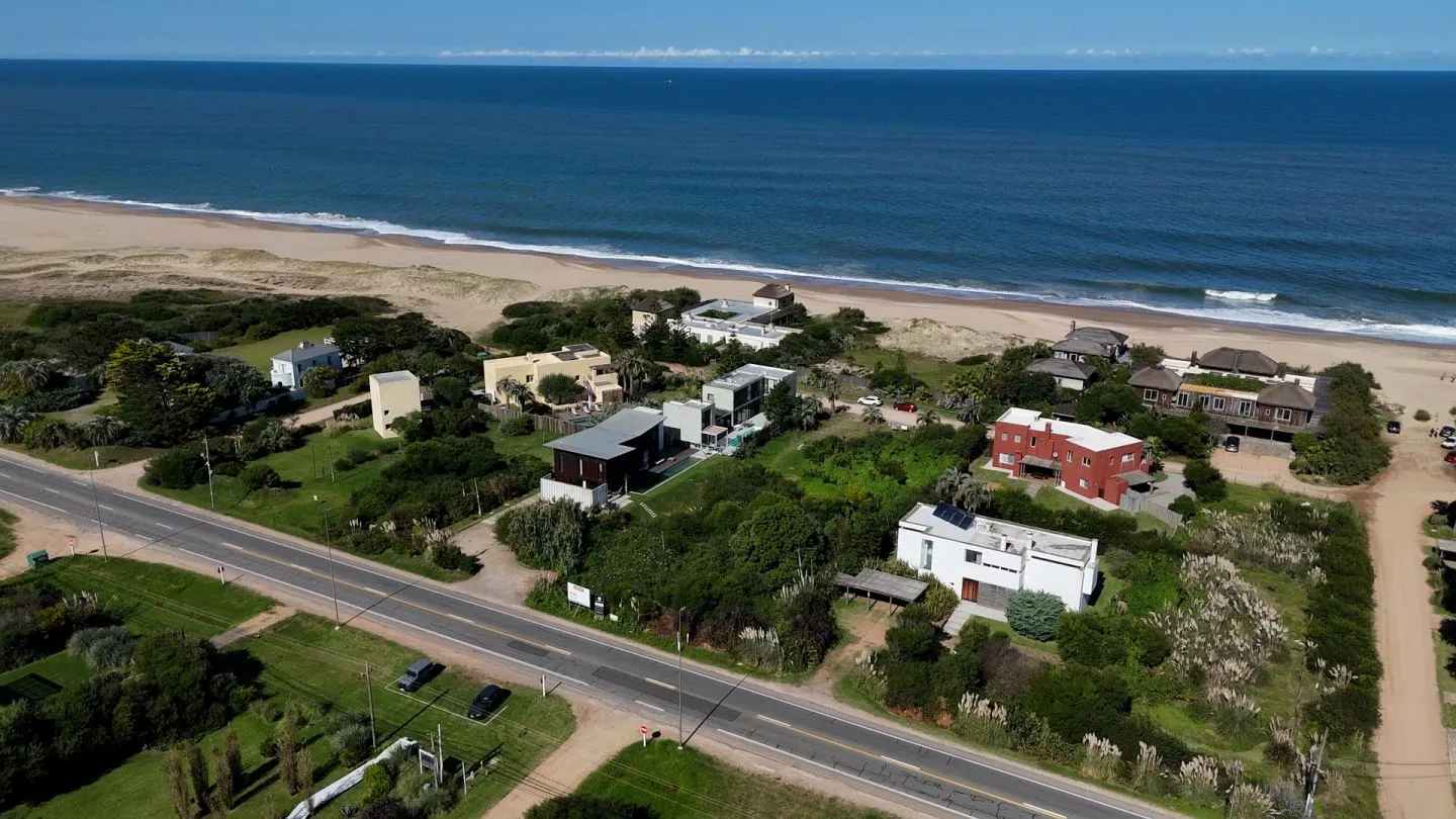 VENTA 4 LOTES TOTAL 2008 M2 PTA PIEDRAS A PASOS DE LA PLAYA — foto 8